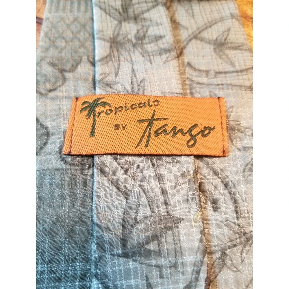 Tropicals by Tango Palm Trees Hula Girl Green Blue Textured Silk Pointed Tie‎